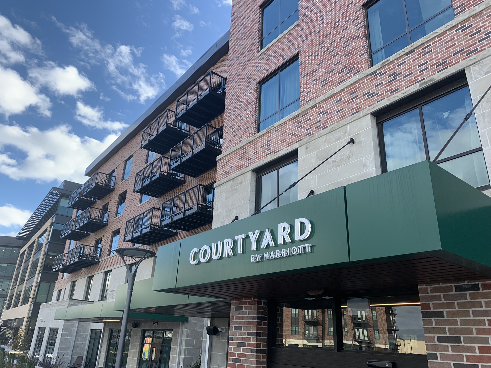 Courtyard by Marriott 