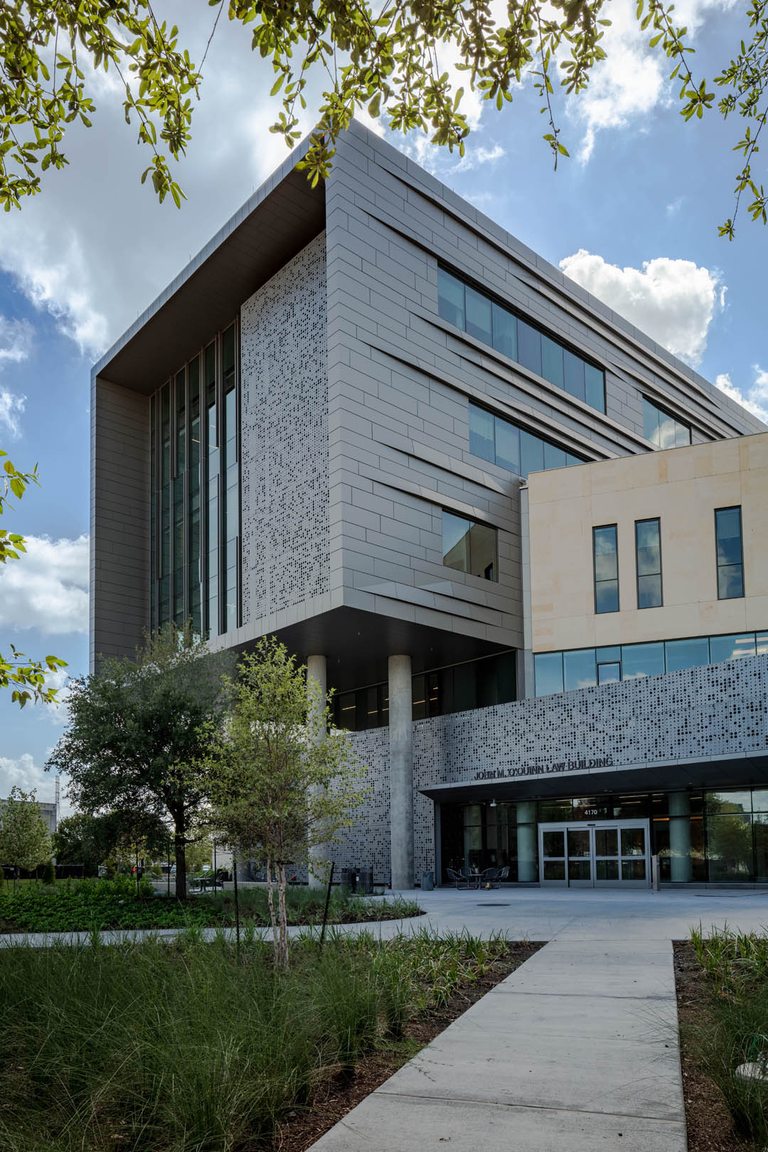 University of Houston - John M. O'Quinn Law Building