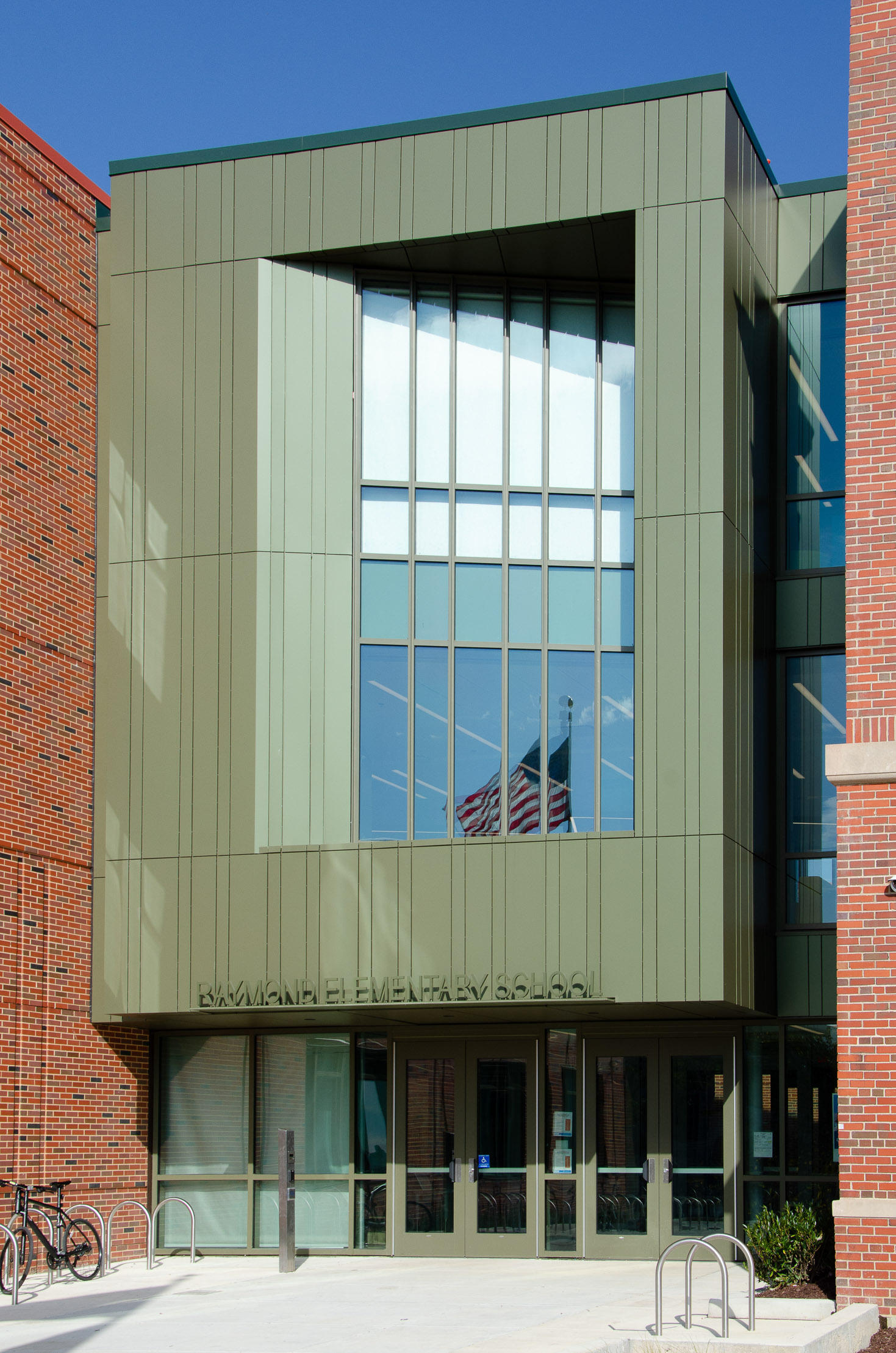  Raymond Elementary School