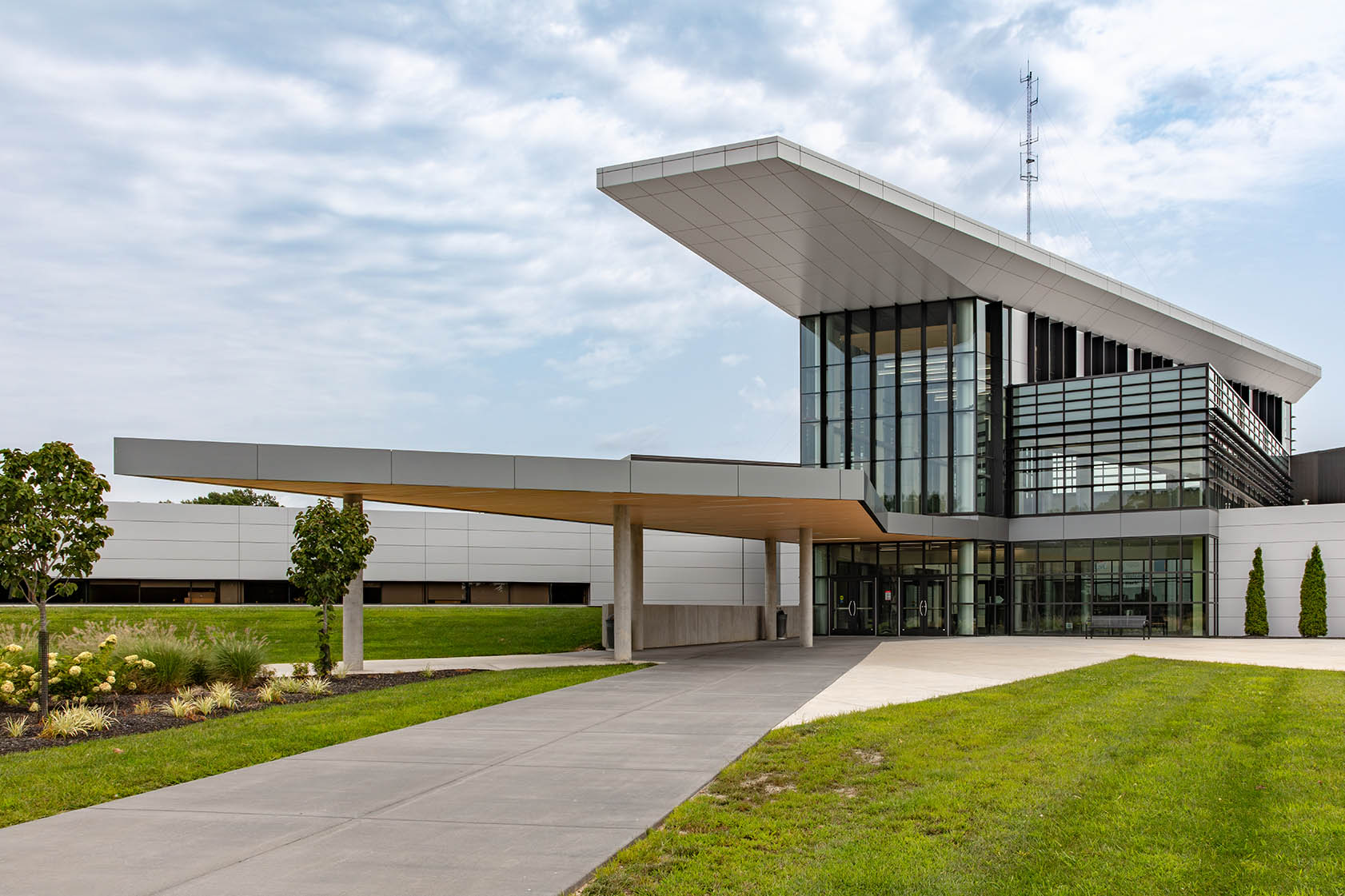 GO Live Oaks - Career Campus Renovation